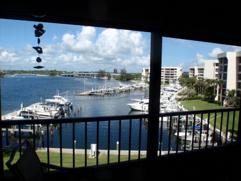 Jupiter Condo