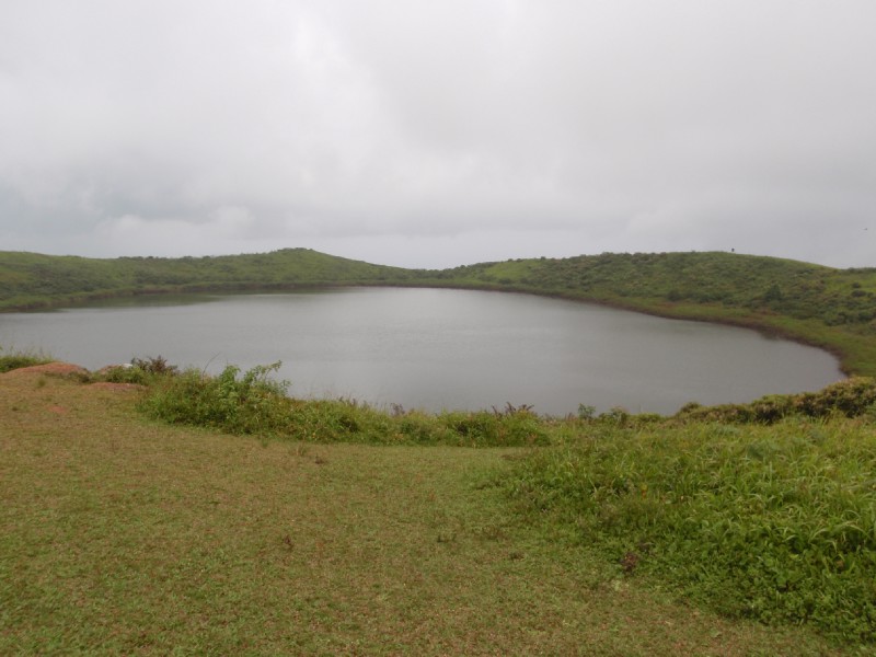 El Junco Lagoon