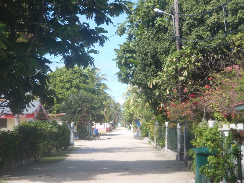 Apataki Pakaka Village
