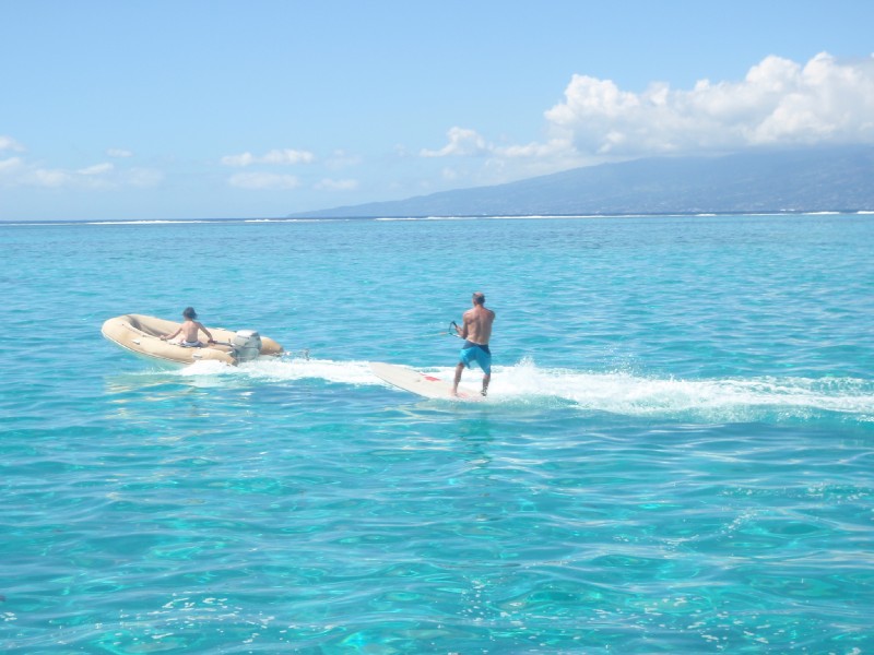 Surf in Moorea