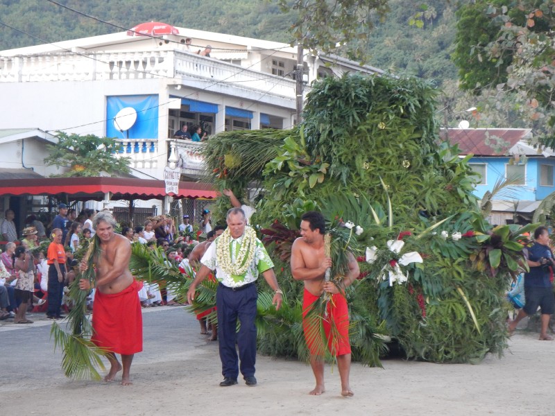Polynesian Rose Bowl