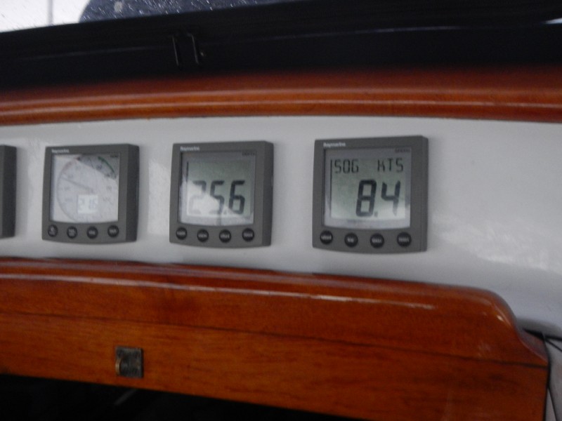 Liward does 8.5 knots