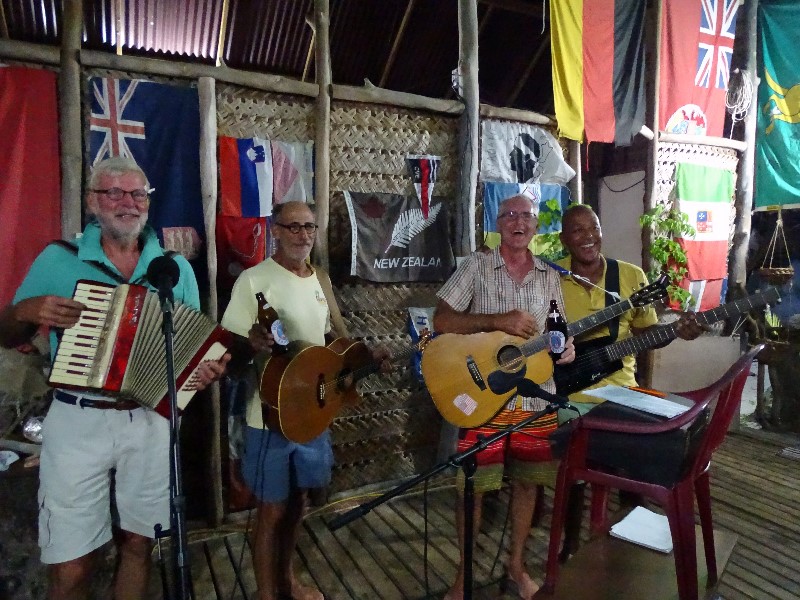 11. Kahui and the Cruisers