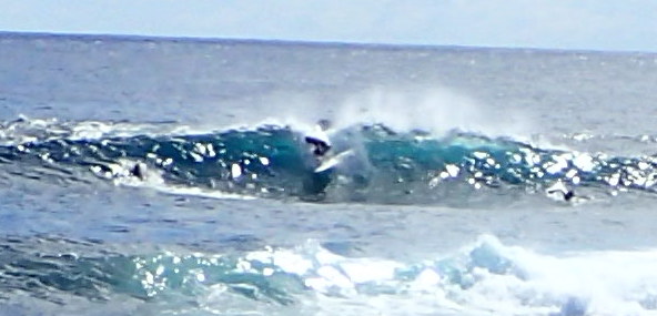 Steve Surfing RapaNui