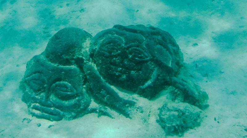 Underwater tiki in Moorea