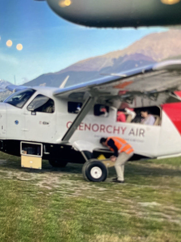 Airplane tour to MIlford Sound